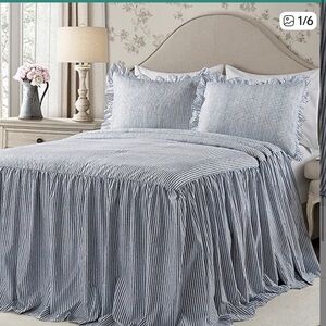 Blue Striped Full/Queen Bedspread Set with 2 Standard Shams